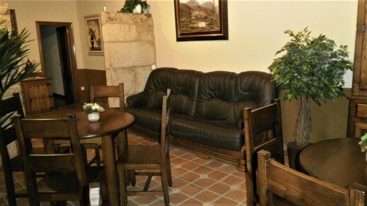 Casa De Los Somoza Melide Bagian luar foto