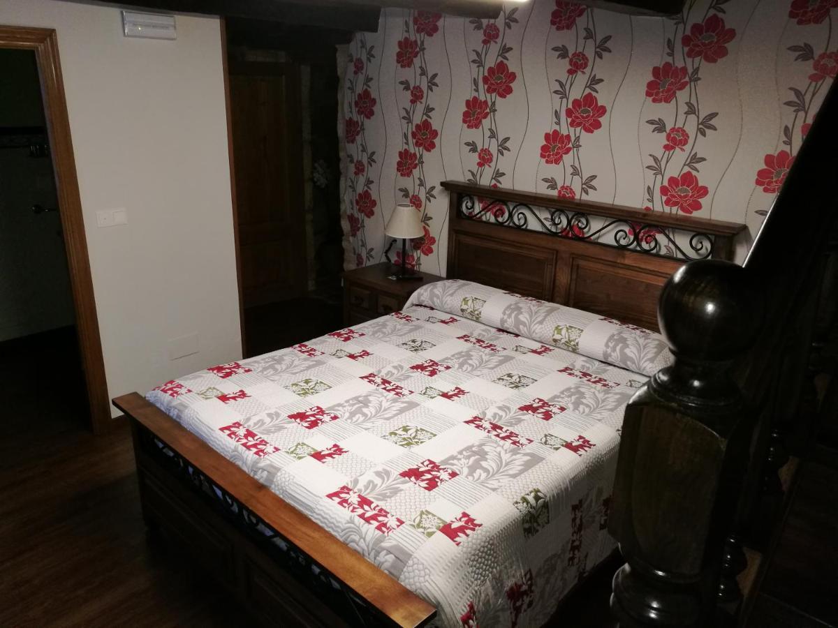 Casa De Los Somoza Melide Bagian luar foto